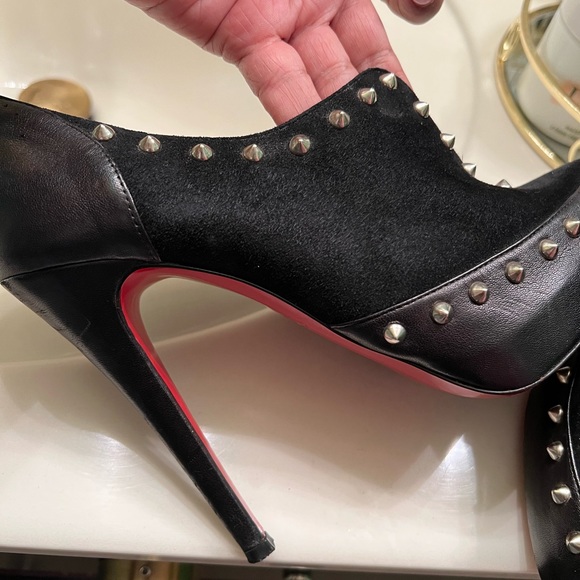 Christian Louboutin Shoes - Picture 6 of 7